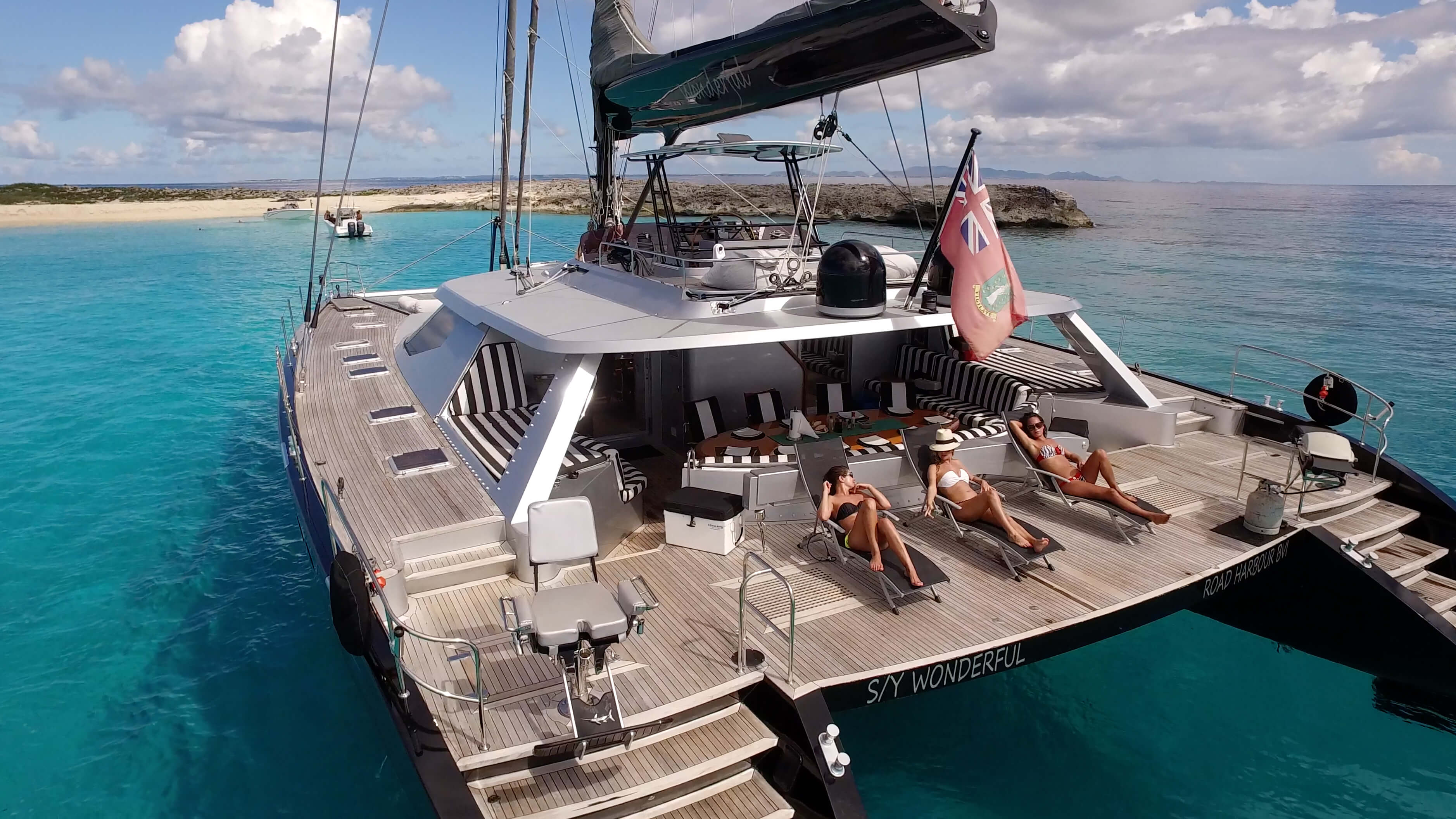 catamaran yacht rental