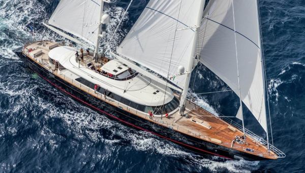 Lubecker Flender Yacht 122M